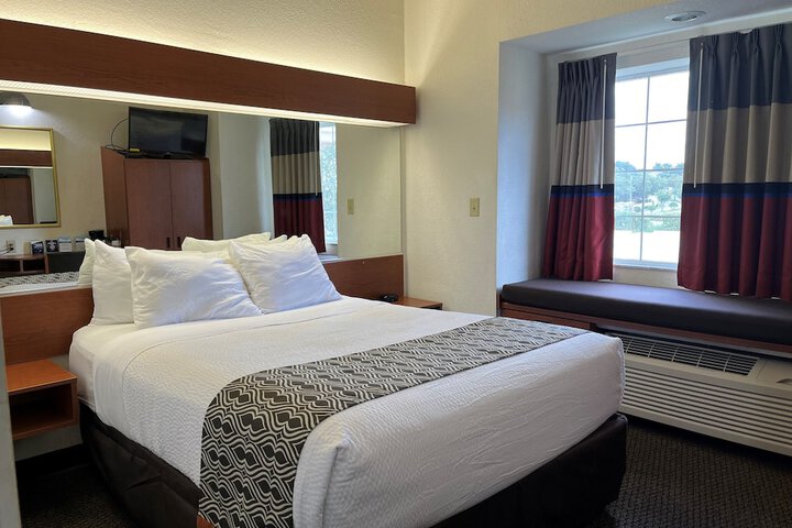 Room 41 of 53