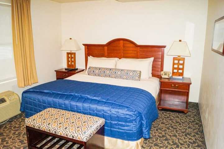 Oceancliff Resort I & II