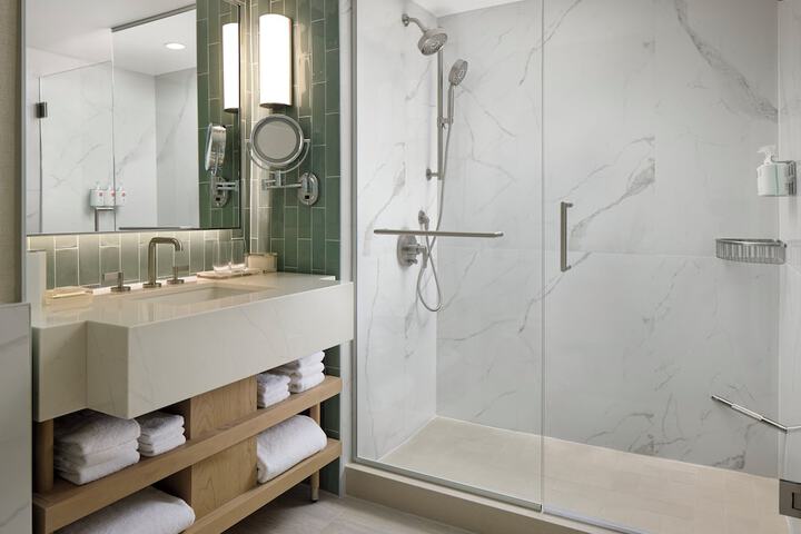 Loews Miami Beach Hotel – South Beach