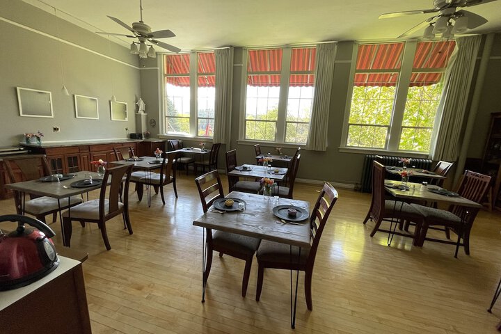 Dining 117 of 140