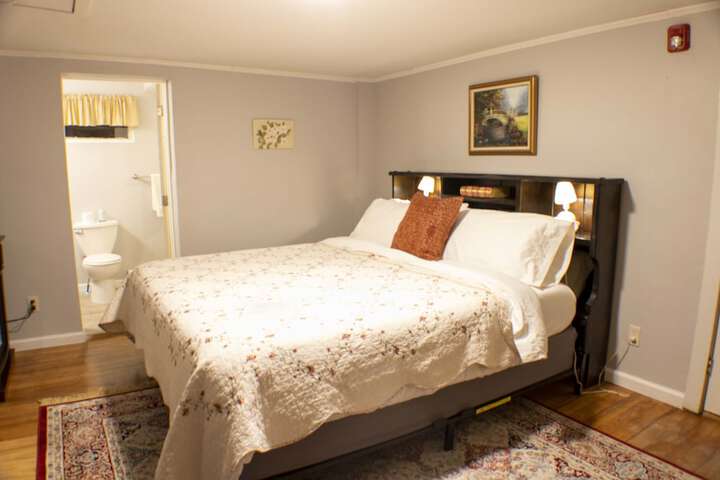Room 28 of 38