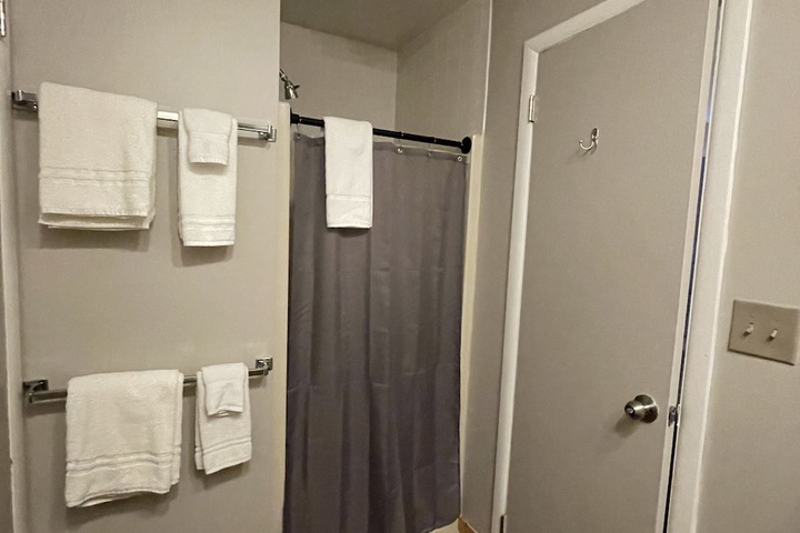 Room 8 of 15