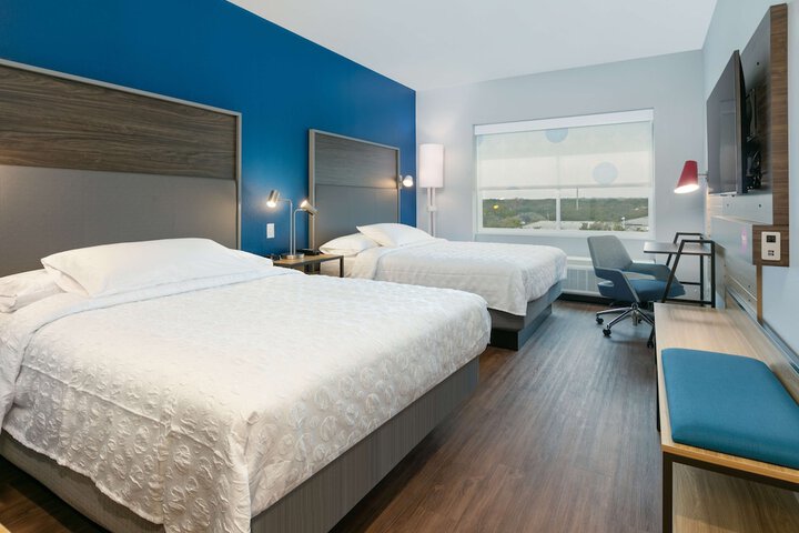 Room 9 of 25