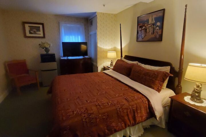 Room 34 of 125