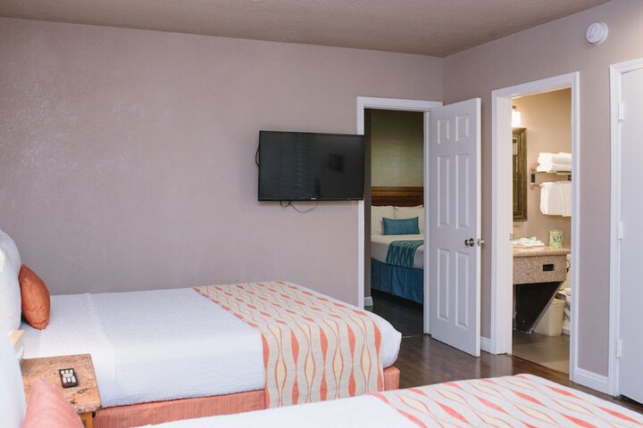 Room 34 of 49