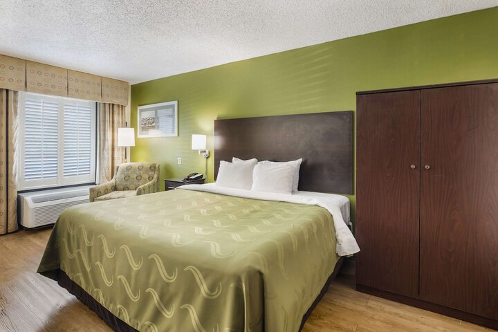 Room 15 of 35