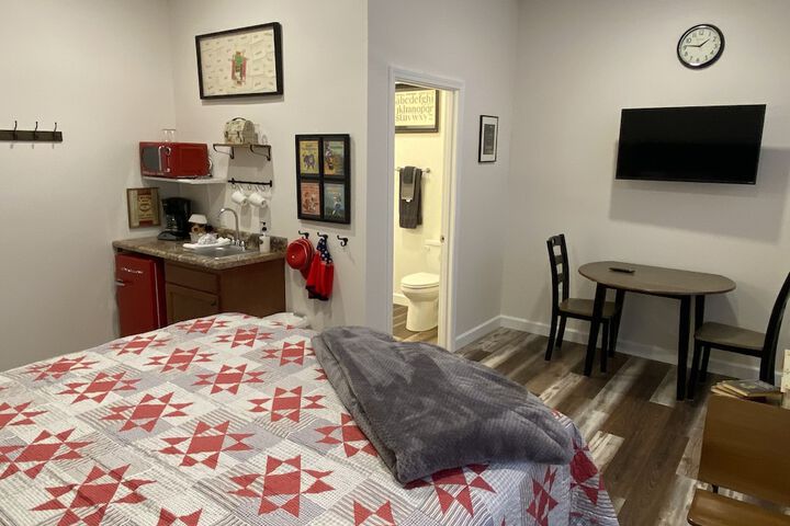 Room 182 of 238
