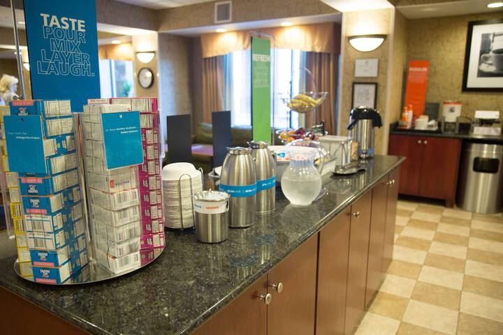 Breakfast/Coffee Service 39 of 44