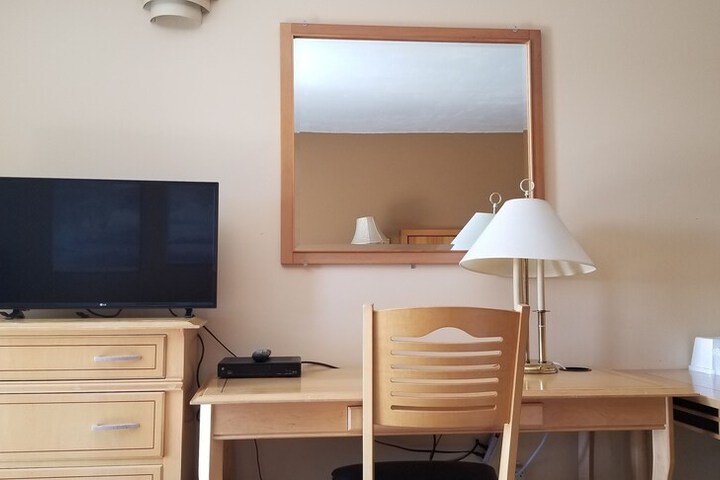 Room 17 of 44