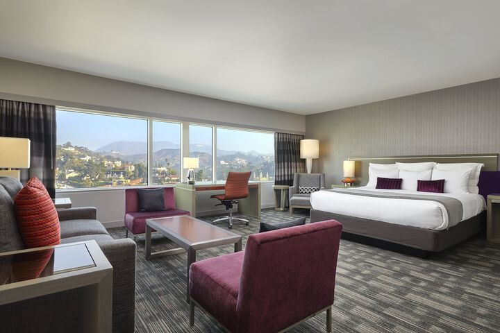 Room 34 of 84