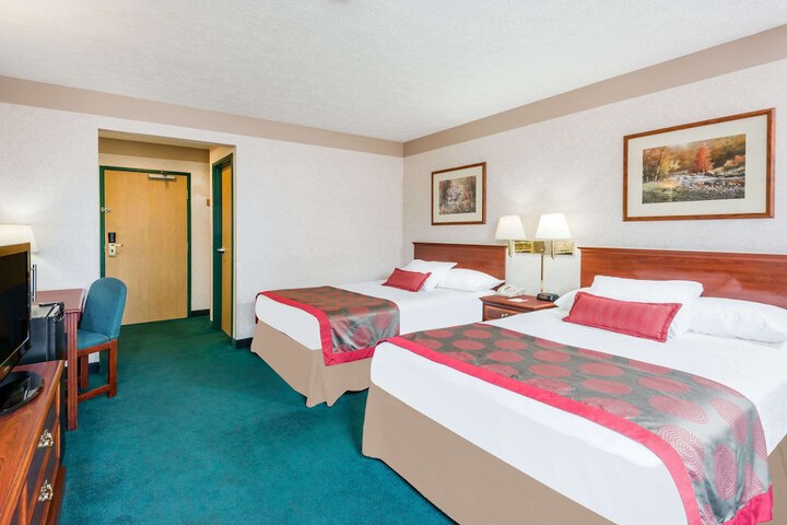 Room 21 of 28