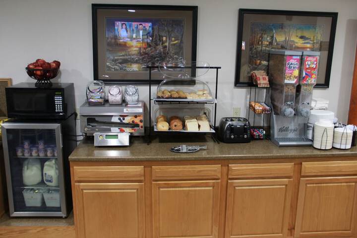 Breakfast/Coffee Service 49 of 53