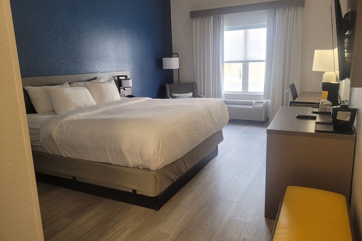 Comfort Inn & Suites Dothan Northside Plaza