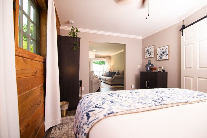 Room 13 of 36