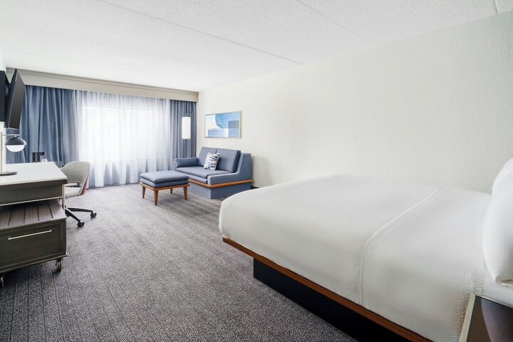 Courtyard by Marriott Chicago Midway Airport