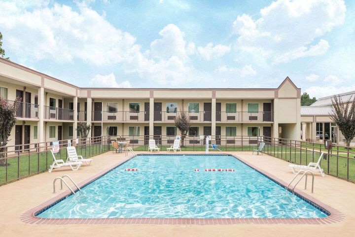 Pool 3 of 17
