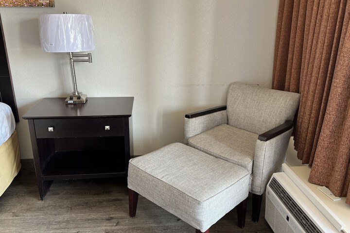 Room 4 of 21