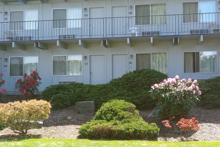 Hotel Exterior 126 of 128