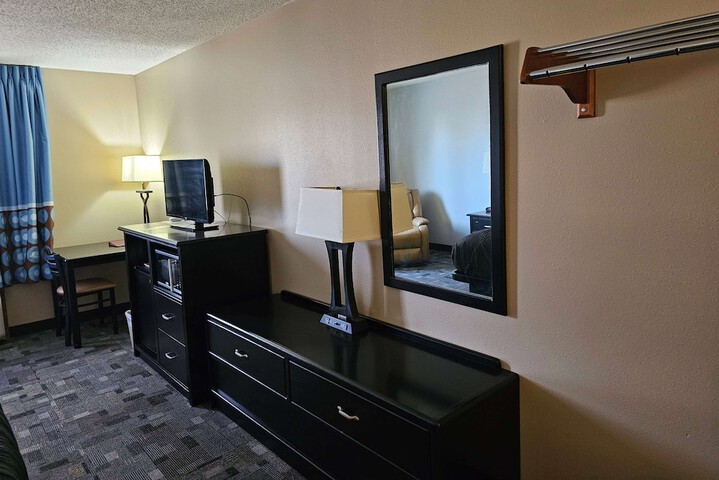 Room 8 of 29