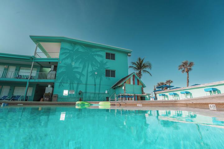 Pool 16 of 63