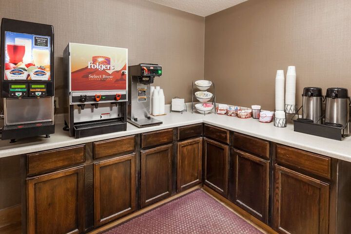 Breakfast/Coffee Service 16 of 18