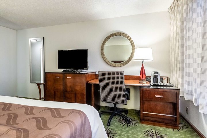 Room 22 of 36