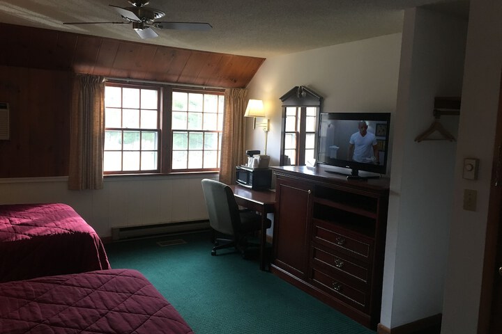 Stonybrook Motel & Lodge