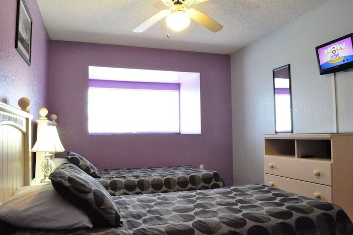 Room 13 of 26