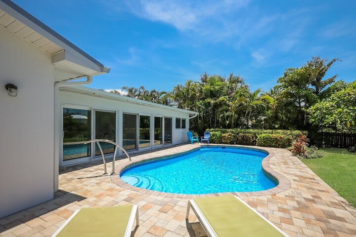 Pool 6 of 32