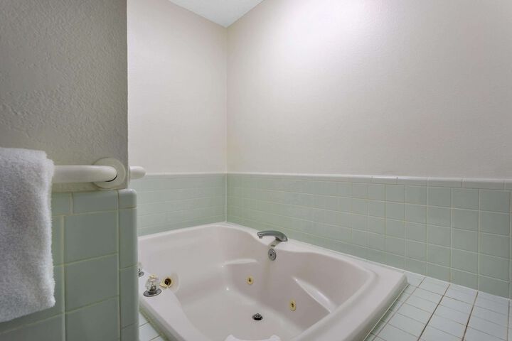 Room 19 of 26
