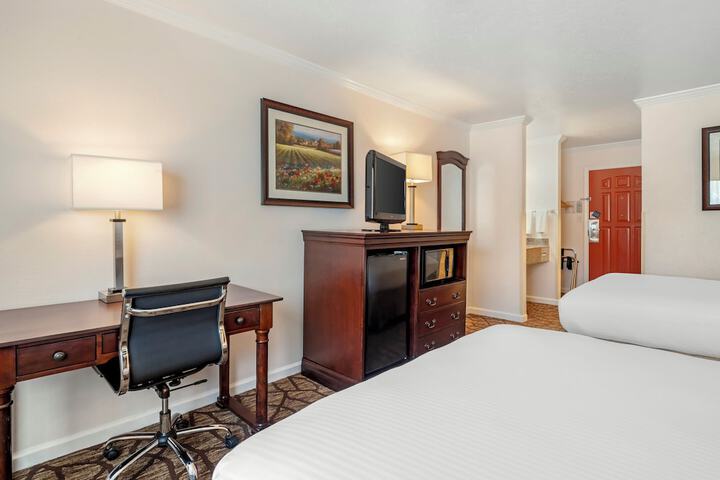 Best Western Salinas Monterey Hotel