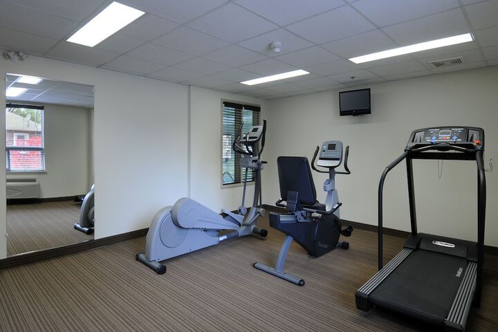 Super 8 by Wyndham Peterborough