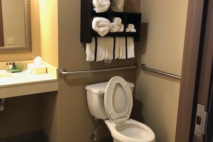 Room 42 of 54