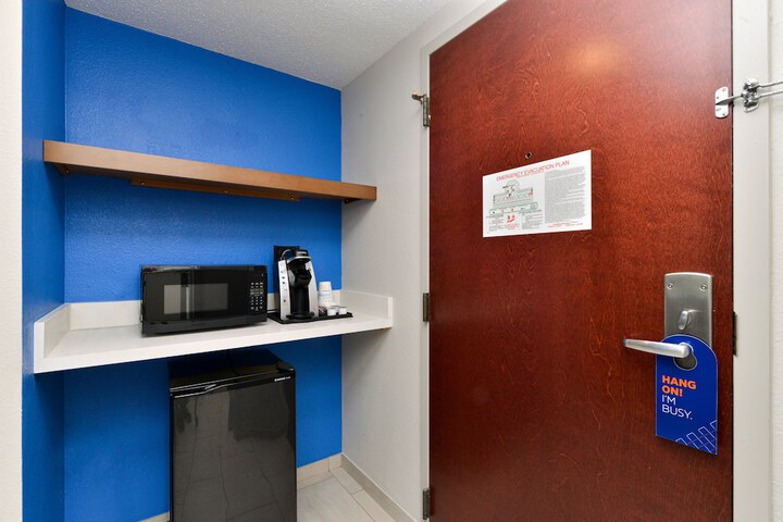 Room 36 of 59