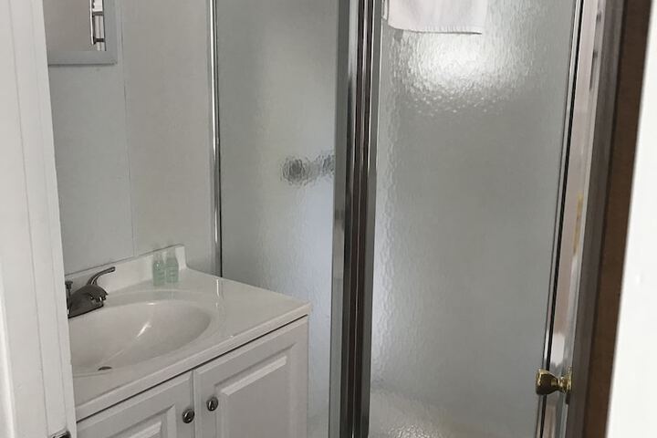 Room 25 of 42