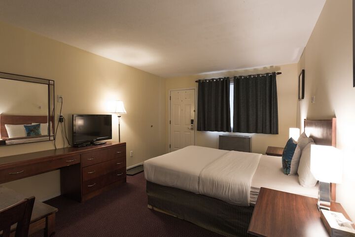 Room 18 of 33