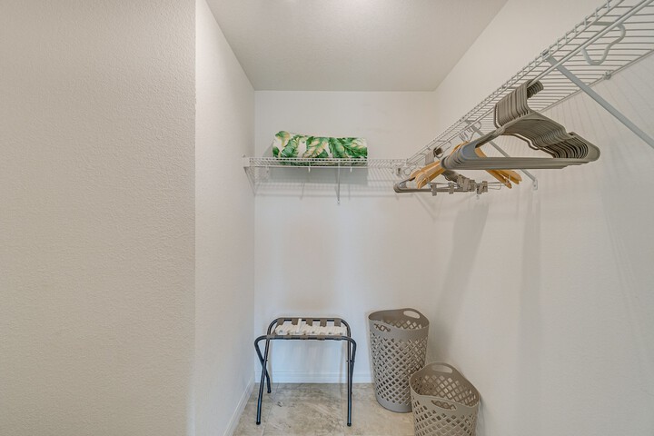 Englewood Vacation Rental w / Private Heated Pool!