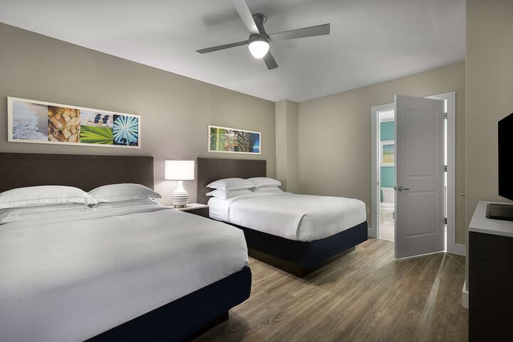 Room 30 of 62