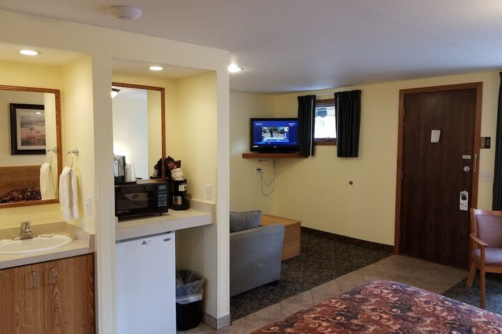 Room 108 of 120