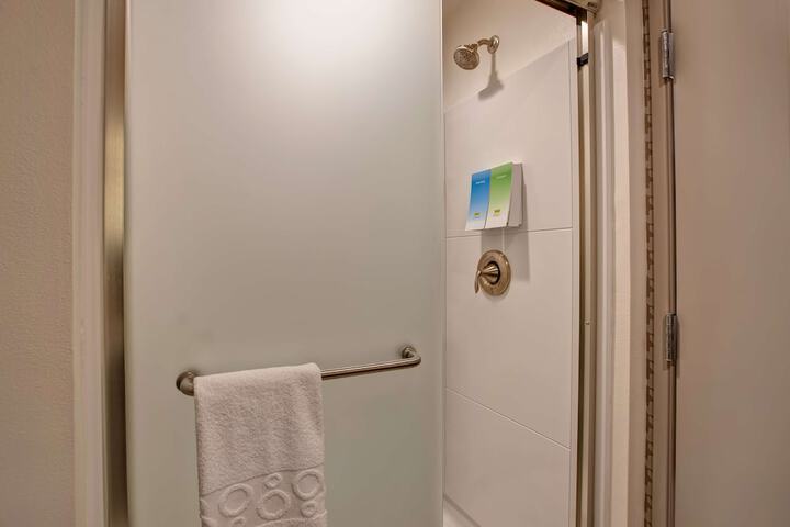 Room 16 of 45