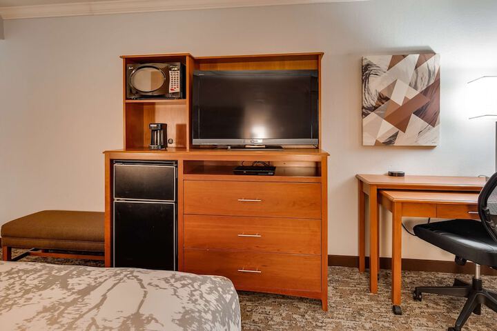 Room 15 of 25