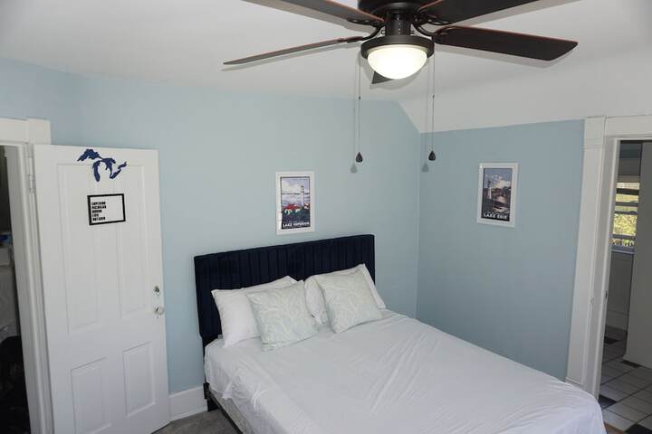 Room 11 of 43