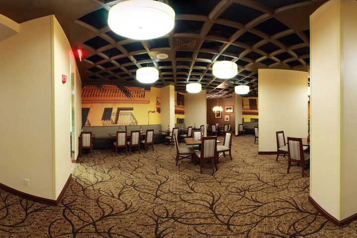 Dining 59 of 78