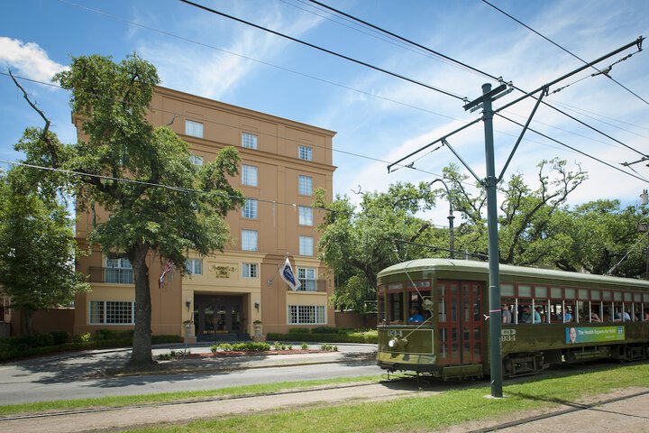 Hotel 5 of 51