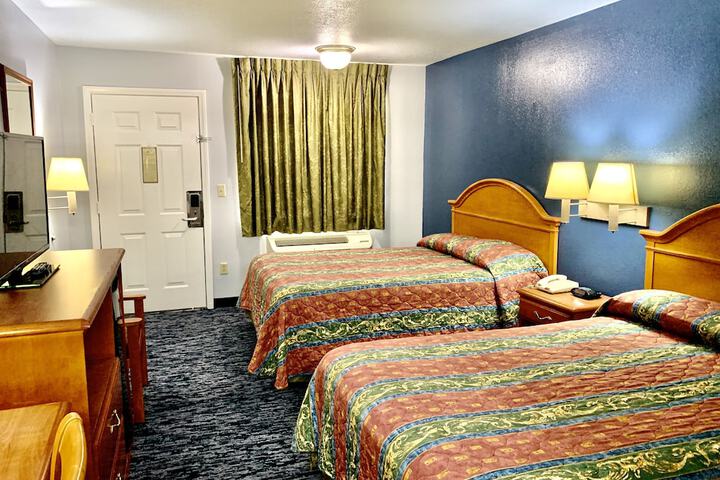 Room 16 of 25