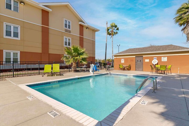 Pool 5 of 31
