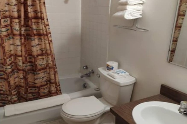 Room 44 of 49