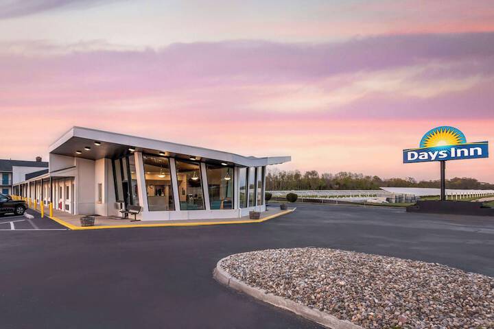 Days Inn by Wyndham Wrightstown McGuire AFB / Bordentown