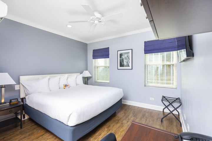 Room 34 of 46
