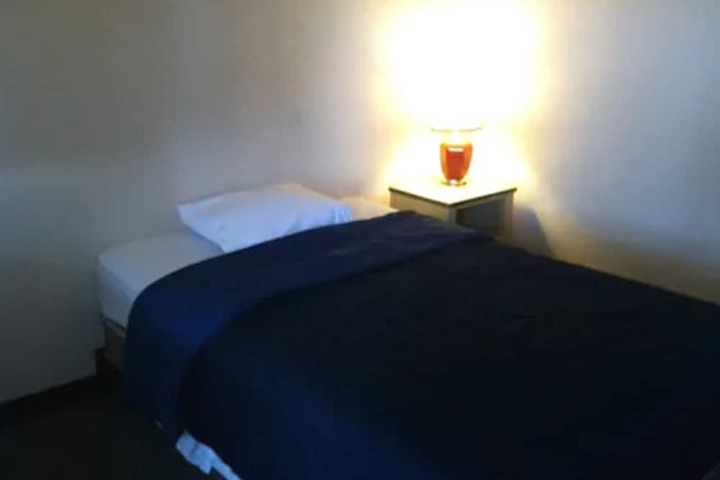 Airport Lodge